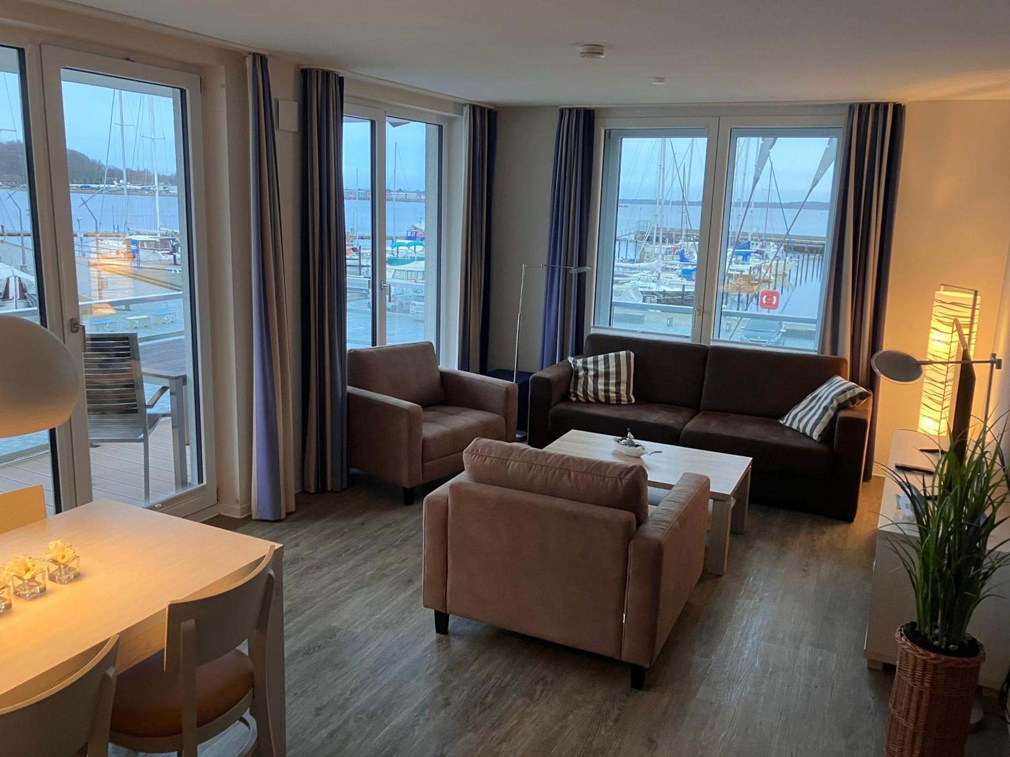 Apartment 10 - "Borbyblick" - Blickrichtung Hafen Und Offene See Eckernförde エクステリア 写真