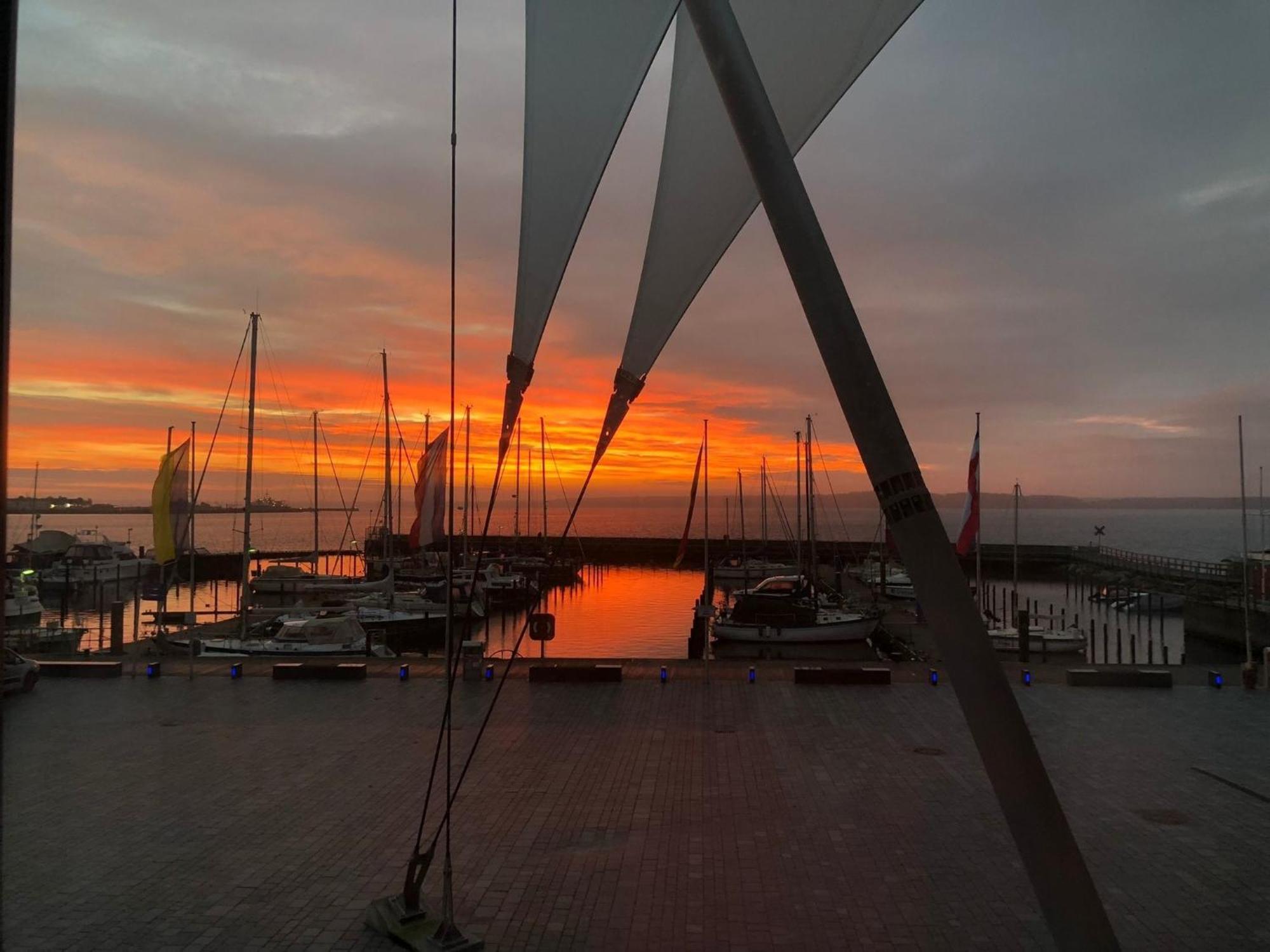 Apartment 10 - "Borbyblick" - Blickrichtung Hafen Und Offene See Eckernförde エクステリア 写真