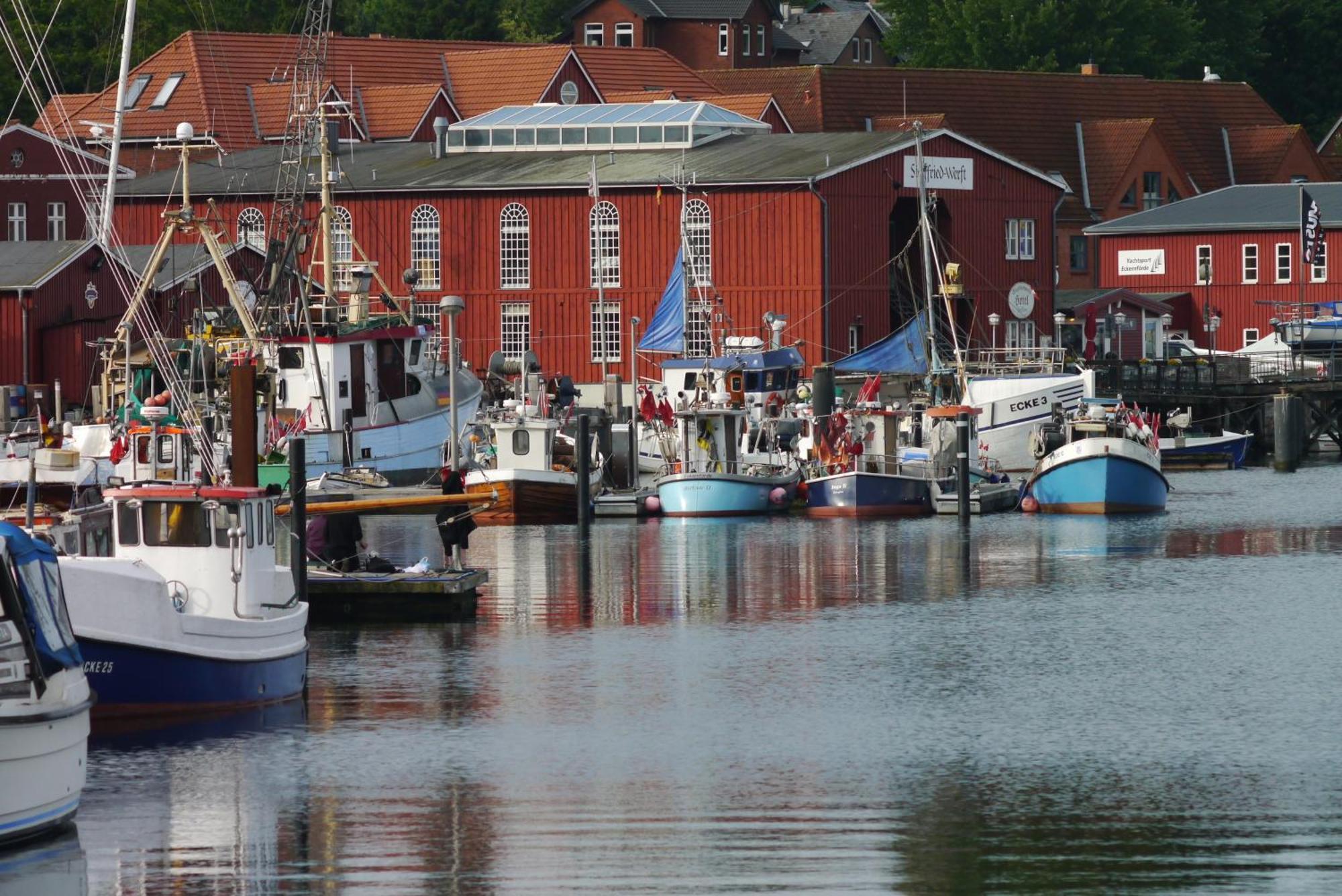 Apartment 10 - "Borbyblick" - Blickrichtung Hafen Und Offene See Eckernförde エクステリア 写真
